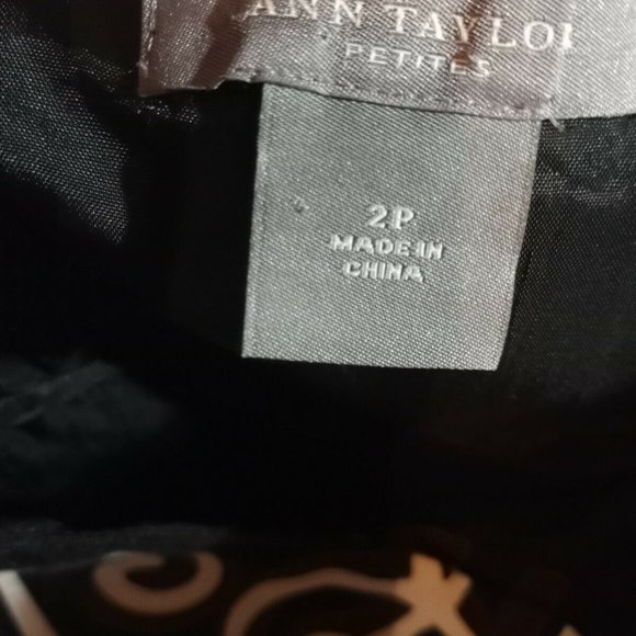 Ann Taylor Petite Women's Geometric Print Mini - Picture 4 of 6